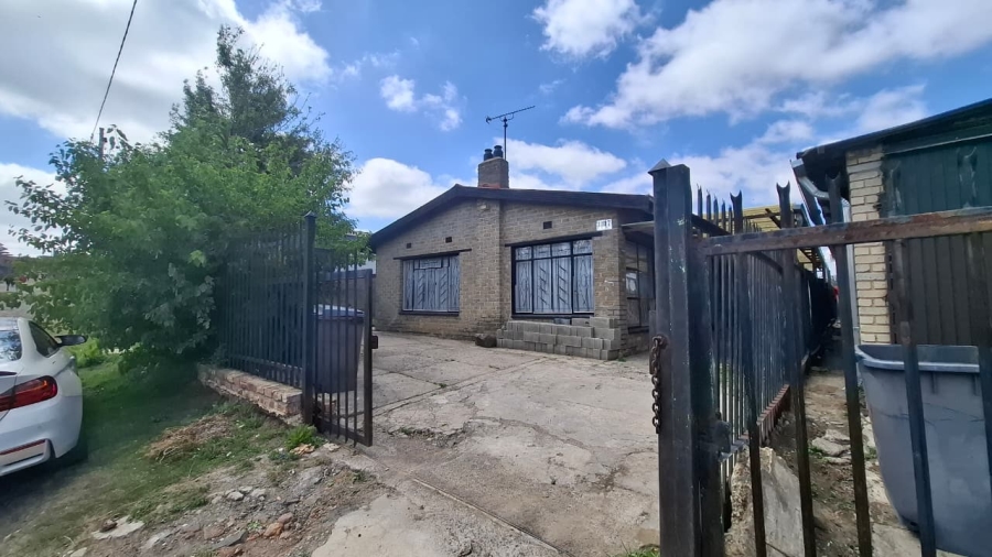 2 Bedroom Property for Sale in Old Location Free State